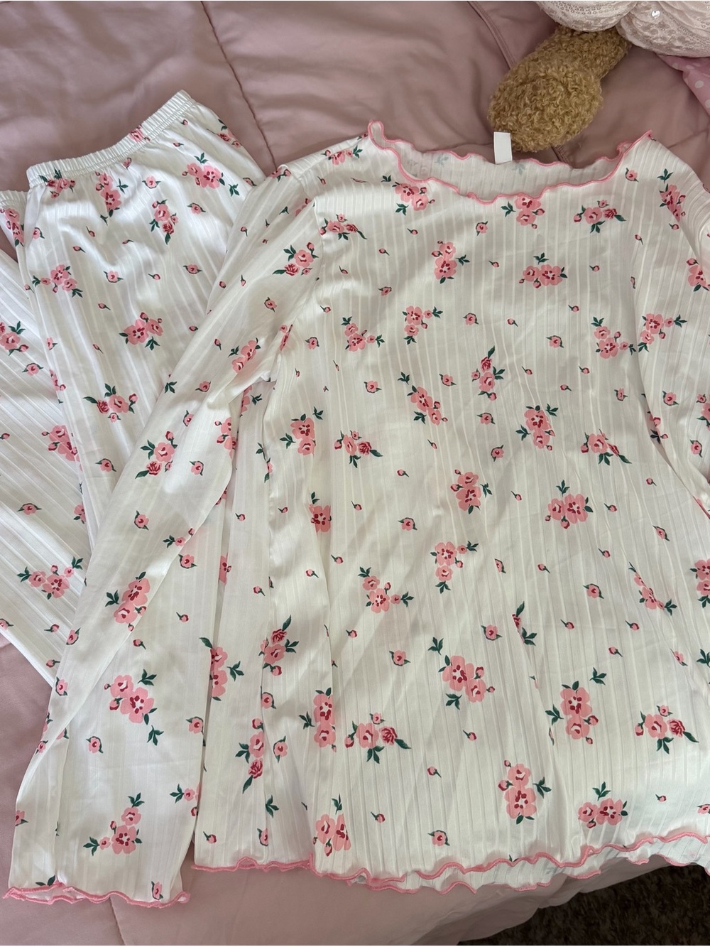SHEIN White Long Sleeve Floral Ruffle-Trim Top in Pink
